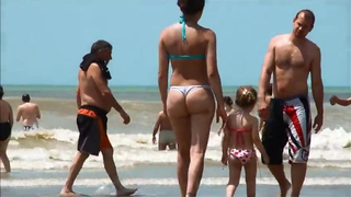 Milf sincera na praia