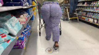 MILF haitiana curvilínea
