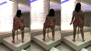 Morena casada deliciosa provocando