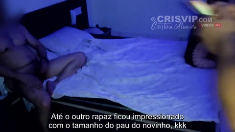 Casada deu buceta e cu sem camisinha pra um novinho e levou gozada na boca