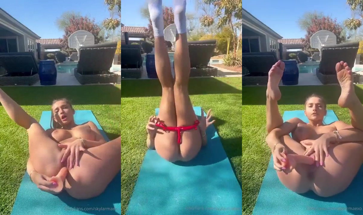 Skylar Mae 44