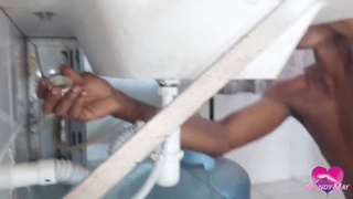 Tacando a rola do cu pra boca e da boca pro cu