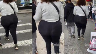 Olha como ela rebola o rabão