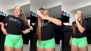 Vitória Valadão Loirinha Deliciosa Razão de muitas Punhetas 2 (2) 2